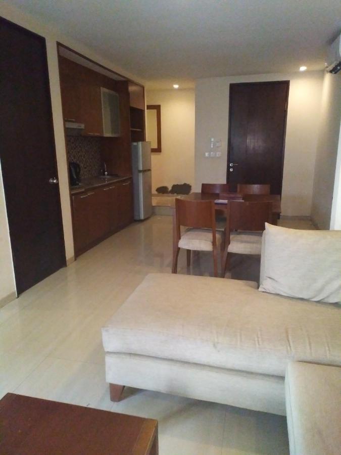 Lbv Seminyak (Bali)